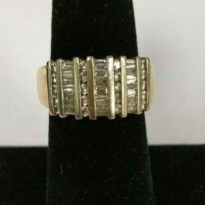 Ladies 14K Yellow Gold Channel Set Diamond Ring Size 5.5 (R304)